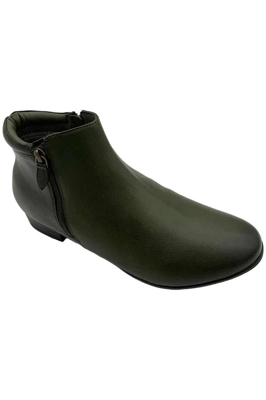 Array Women's Aspen Ankle Boot Olive - Wide